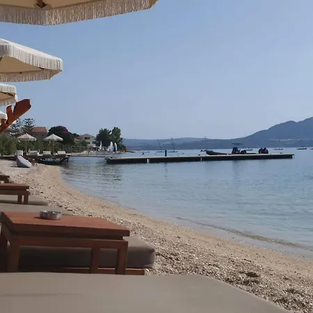 Cosy Beachside